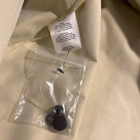 Pendleton NWT Yellow Rain Jacket- Women’s Size XL - Picture 9 of 9